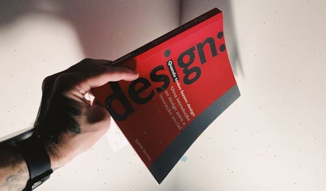 Design course session with students and instructor in England